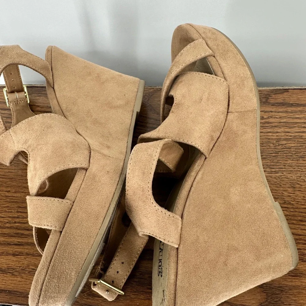 Boho Neutral Tan Faux Suede Platform Wedge Sandals Strappy‎ Resort Ankle Strap 9